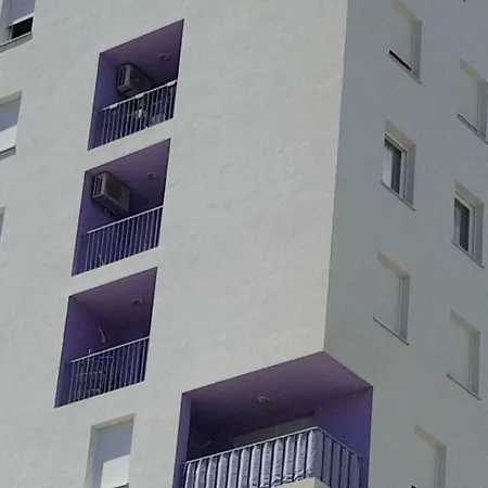 Apartment Sweet Dreams *